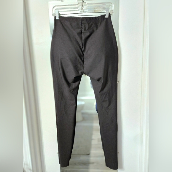 SKIMS Body Butt Lifting Legging - Picture 2 of 7